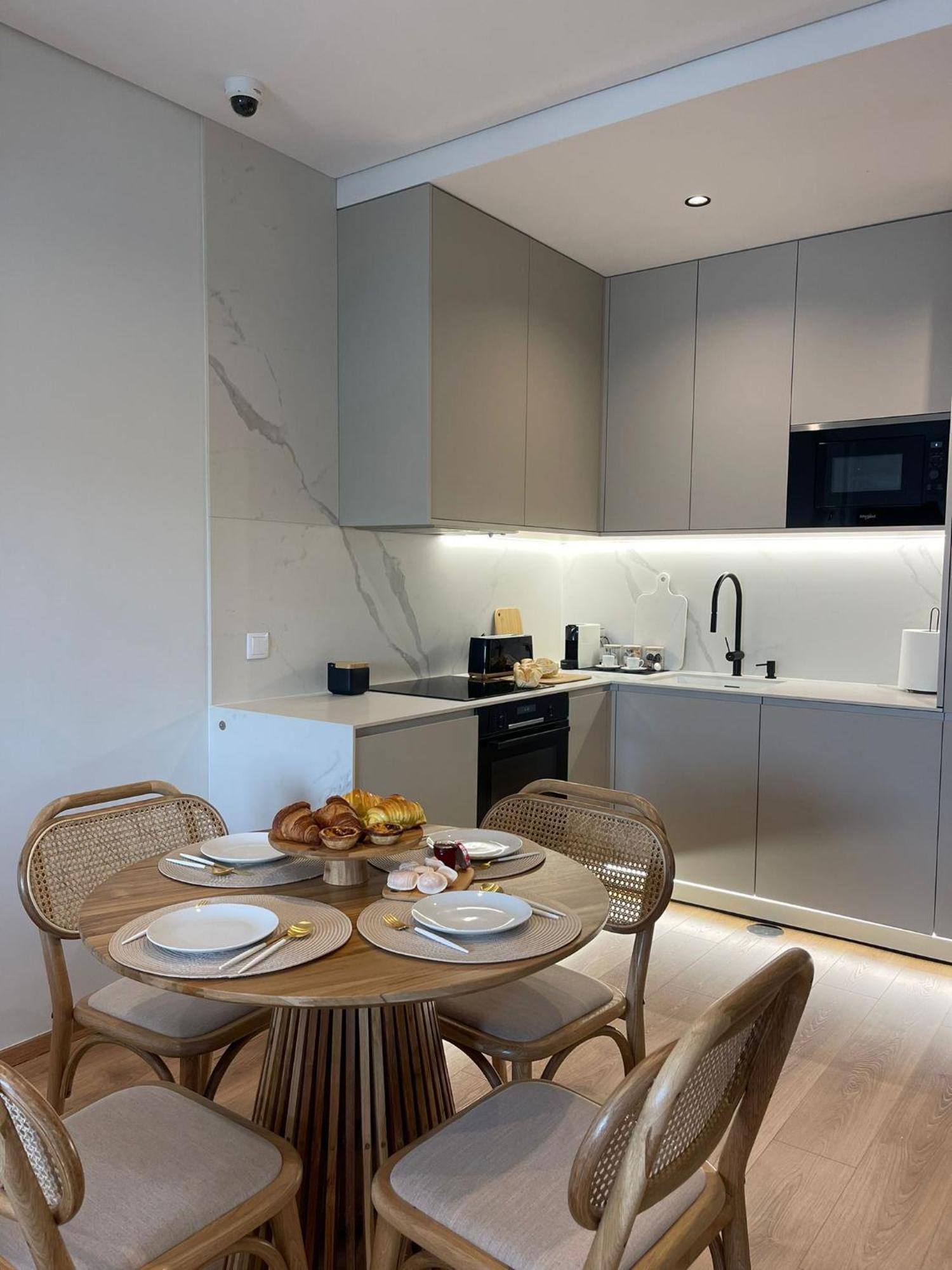 Oporto Suites Moreira  Екстериор снимка