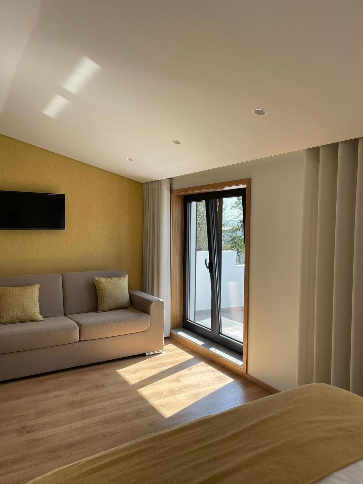 Oporto Suites Moreira  Екстериор снимка